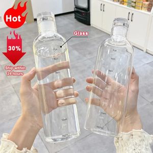 Bouteilles d'eau Bouteille en verre de grande capacité de 750 ml avec couvercle de marqueur de temps pour boire du jus de lait transparent Coupe simple Cadeau d'anniversaire 230510