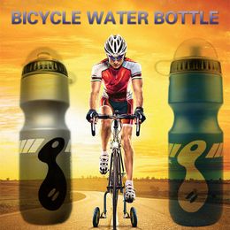 Bouteilles d'eau Cages 750 ML Vélo De Montagne Vélo Cyclisme Eau Boisson Bouteille Sports De Plein Air En Plastique Portable Bouilloire Bouteille D'eau Drinkware 230616