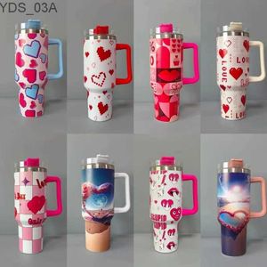 Bouteilles d'eau Série transfrontalière Saint-Valentin Tasse d'eau Isolation en acier inoxydable Tasse de voiture froide avec poignée Tasse de glace de voiture de 40 oz YQ240221