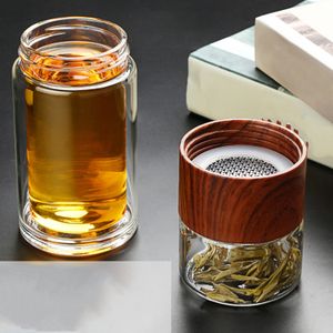 Bouteilles d'eau Bouteilles d'eau en verre à double paroi Tasse de qualité supérieure avec infuseur à thé 230320