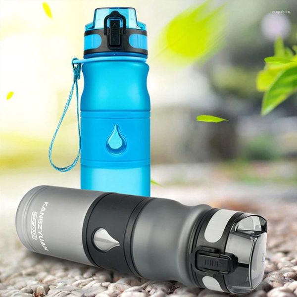 Bottiglie d'acqua Bottiglia sportiva di moda A prova di perdite Portatile Trasparente Viaggio Escursionismo Bollitore in plastica Brocca per bevande per bambini