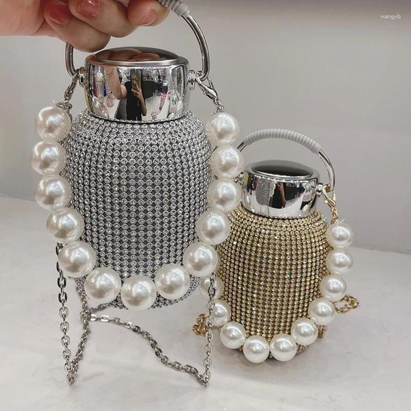 Bouteilles d'eau Diamant de luxe en acier inoxydable tasse isolée Mini Portable grand ventre Bling diagonale croix bouteille avec chaîne de perles