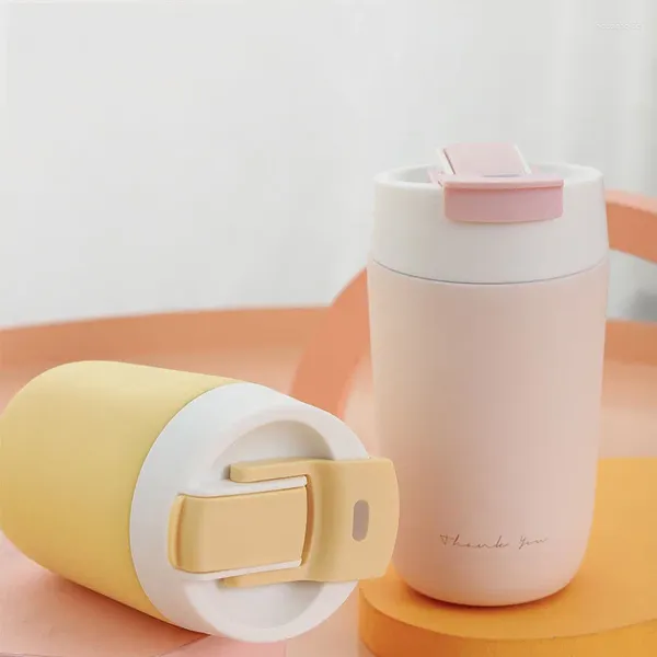 Bouteilles d'eau Mini tasse en acier inoxydable bouteille Themo avec paille rétractable café boisson froide voyage tasse Thermos isolée