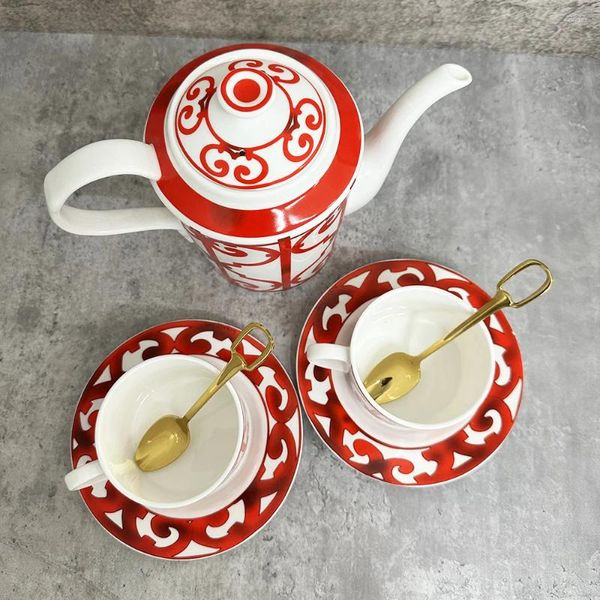 Bouteilles d'eau nordique osseuse Chine théière 1 l avec tasse à thé ensemble de haute qualité bouilloire de porcelaine grande capacité pour cadeau de mariage