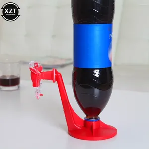 Bouteilles d'eau nouveauté robinet robinet épargne-gaspilleur de la bouteille de soda coke coke à l'envers à boire à dispenser l'interrupteur de machine pour gadget party home bar