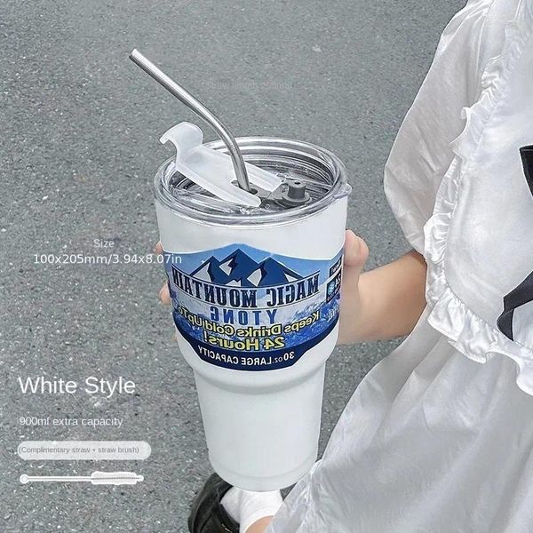Bouteilles d'eau une tasse de crème glacée minimaliste de 900 ml avec un tambour de paille isolé en acier inoxydable adapté aux boissons froides extérieures