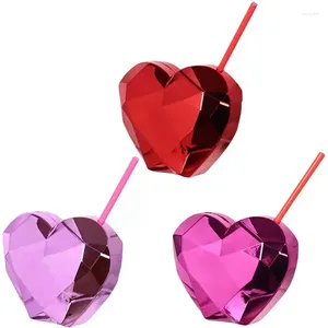 Botellas de agua Taza de paja en forma de corazón de plástico Suministros de boda para el día de San Valentín Regalo de vacaciones Amor galvanizado