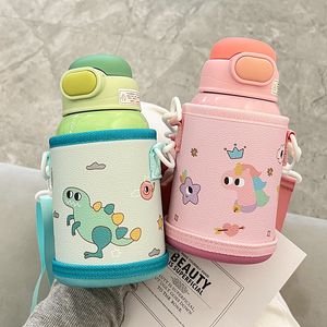 Bouteilles d'eau Gobelet thermos pour enfants, vente en gros, dessin animé mignon, niveau d'apparence élevé, tasse d'eau pour bébé, bouilloire portable pour école, double boisson 230831