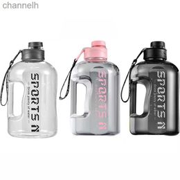 Bouteilles d'eau Bouteille d'eau de Sport bouilloire 1 gallon grande capacité bouteille d'eau Tritan sans BPA salle de sport Fitness Camping randonnée tasses en plastique gallon yq240320