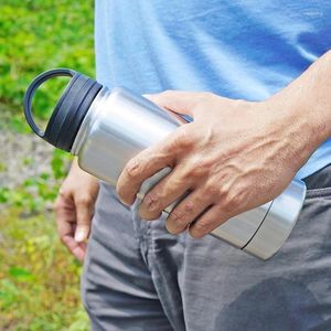 Bouteilles d'eau en acier inoxydable à boire un bouteille de gobelet