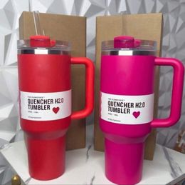 Waterflessen Target Red 40oz Quencher H2.0 Mokken Cups Cosmo Pink Parade Car cup Tumblers Cups met siliconen handvat Valentijnsdag geschenk met 1:1 hetzelfde logo e0126