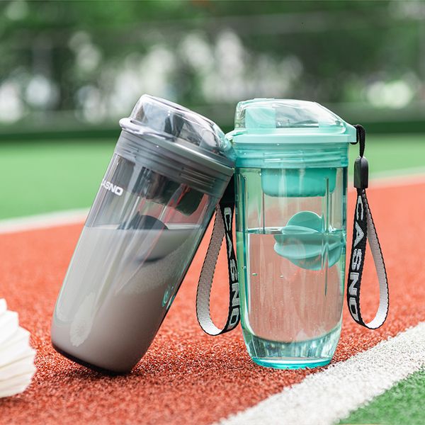 Botellas de agua Taza Sports Fitness Taza de agua con bola batidora Botella de batido deportivo de plástico Taza de bebida libre de Bpa Jarra de agua fría de verano Drinkware 230428