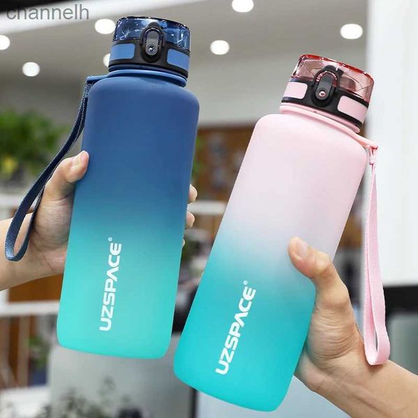 Botellas de agua UZSPACE Botella de agua deportiva de 1500 ml con marcador de tiempo Gran capacidad Portátil a prueba de fugas Bebida de viaje al aire libre Taza de plástico Sin BPA yq240320