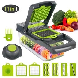 Bouteilles d'eau Légumes Fruits Outil Cuisine Gadgets Râpe Cutter Broyeur Ail Viande Chopper Carotte Pomme De Terre Trancheuse Salade Maker 231204