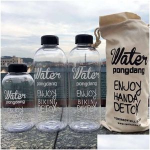 Flessen watercapaciteit Grote creatieve plastic beker met stoffen mouw transparant draagbare gebaseerde zomersap ketel dhm2x d