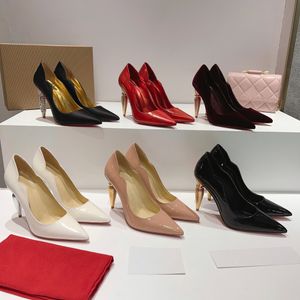 Escarpins à talons coniques en diamant d'eau, courbe en satin, bout pointu, talon haut pour femmes, créateurs de luxe, chaussures de soirée, chaussures de bureau en cuir verni