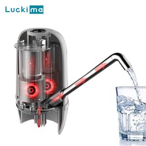 Pompes à eau Pompes doubles Distributeur d'eau automatique puissant Pompe à interrupteur de bouteille de gallon d'eau portable Charge USB pour la maison, la cuisine, le bureau 230707