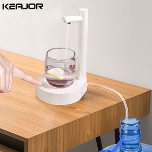 Bombas de agua Bomba eléctrica para galón Dispensador recargable Botella Barril Inteligente Automático Fuente para beber de escritorio Portátil 230725