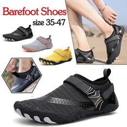 Chaussures d'eau antidérapantes, pieds nus, pour femmes et hommes, respirantes, pour natation, surf, piscine, baskets de plage souples, sandales, taille 3547, 240123