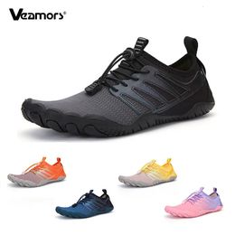 Chaussures d'eau respirantes légères chaussures pieds nus hommes femmes chaussures de sports nautiques séchage rapide Wading plage chaussures de pêche 231006