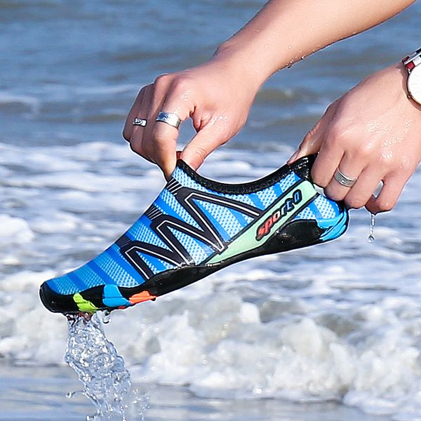 Zapatos de agua de secado rápido Aqua Water Shoes Walking Sneakers Zapatos de natación Zapatos Mujer Beach Casual Shoe Sizes 35-46 230719