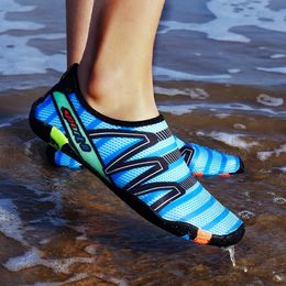 Chaussures d'eau unisexe été hommes chaussures de plage Aqua chaussures natation Wading baskets surf eau pieds nus chaussures séchage rapide rivière chaussures sandales 231102