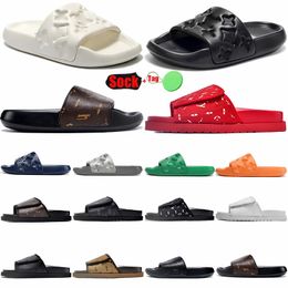 Waterfront Gaufré Piscine Diapositives Pantoufles En Caoutchouc Étanche Éraflures Plats Pour Hommes Femmes Luxe En Cuir Tissu Lettres Designer Sliders Sandales Chaussures De Plage D'été