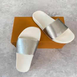 FRENTE AL AGUA Moda MULE Mujeres Diseñador Sandalias Zapatos Diapositivas Verano Ancho Plano Resbaladizo Grueso Mujer Tories Zapatilla de Goma Hombres Flip Flops 2024 15