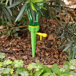 Équipements d'arrosage Système d'irrigation goutte à goutte automatique Dripper Spike Kits Jardin Ménage Plante Fleur Abreuvoir automatique Outils Green House