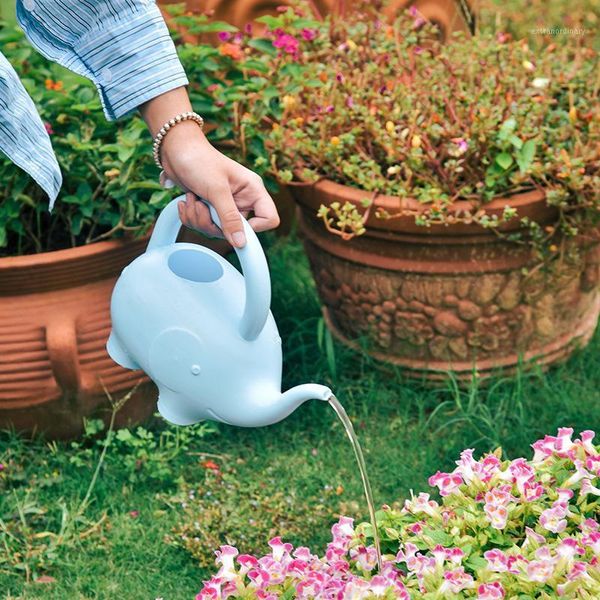 Equipos de riego, lata de dibujos animados, maceta con forma de elefante, planta de jardín, aspersor de agua en maceta, riego de cultivo de botellas1