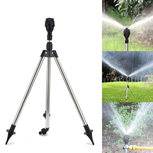 Attrezzature per l'irrigazione Irrigatore rotante automatico da giardino Supporto per irrigazione a treppiede in acciaio inossidabile Strumento per irrigatore per prato da giardino a getto d'acqua a 360 gradi 230710