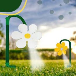 Watering Apparatuur Tuin Sprinkler Tool Bloemvorm Crazy Wervelende Yard Sprinklers Grappig Dansen Daisy Gazon 230714