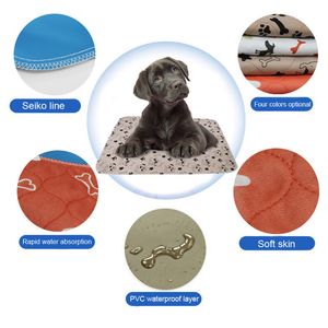 Mat à couches pour animaux de compagnie pour animal de compagnie réutilisable à 3 couches Lit de chien Absorbant pour chat Padle PAU PAW PRINT PRINT COVER MATEUR POUR SOFNA-LIT PLANC