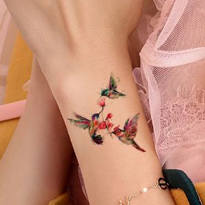 Waterdichte Flash Humminbirds Pols Arm Tatoeages Tijdelijke Vrouwen Meisjes Body Art Tattoo Stickers Vogels Bloemen Custom Tatoos Decals