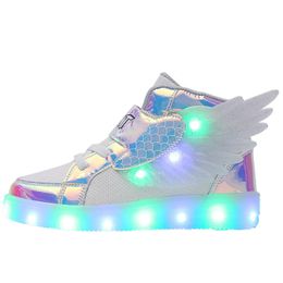 Chaussures lumineuses en cuir imperméables pour enfants baskets chaussures lumineuses LED avec aile USB charge chaussures de sport décontractées chaussures de planche à roulettes pour filles 240116