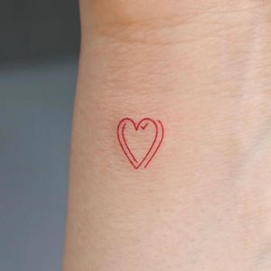 Autocollants de tatouage temporaires imperméables petit coeur rouge tatouage Flash tatouage poignet femme homme