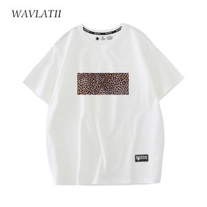 Wavlatii dames luipaard gedrukt t shirts vrouwelijke witte mode streetwear 100% katoenen zwarte tees tops voor zomer WT2209 220511