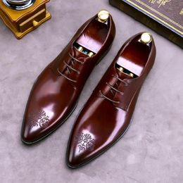 Portez des chaussures de robe de commerce officielles en cuir authentique pour hommes hommes hommes pointues taillé à grande taille oxfords lacets chaussures de mariage 518