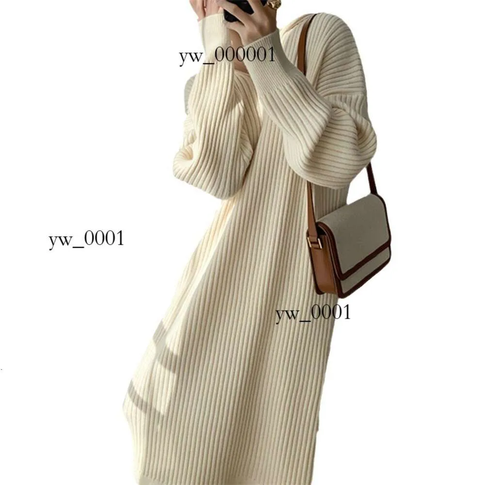 Whitedress 프랑스 게으른 스타일 2023 가을/겨울 여성 디자인 감각 단색 후드 가루 느슨한 패션 니트 바닥 드레스 5853