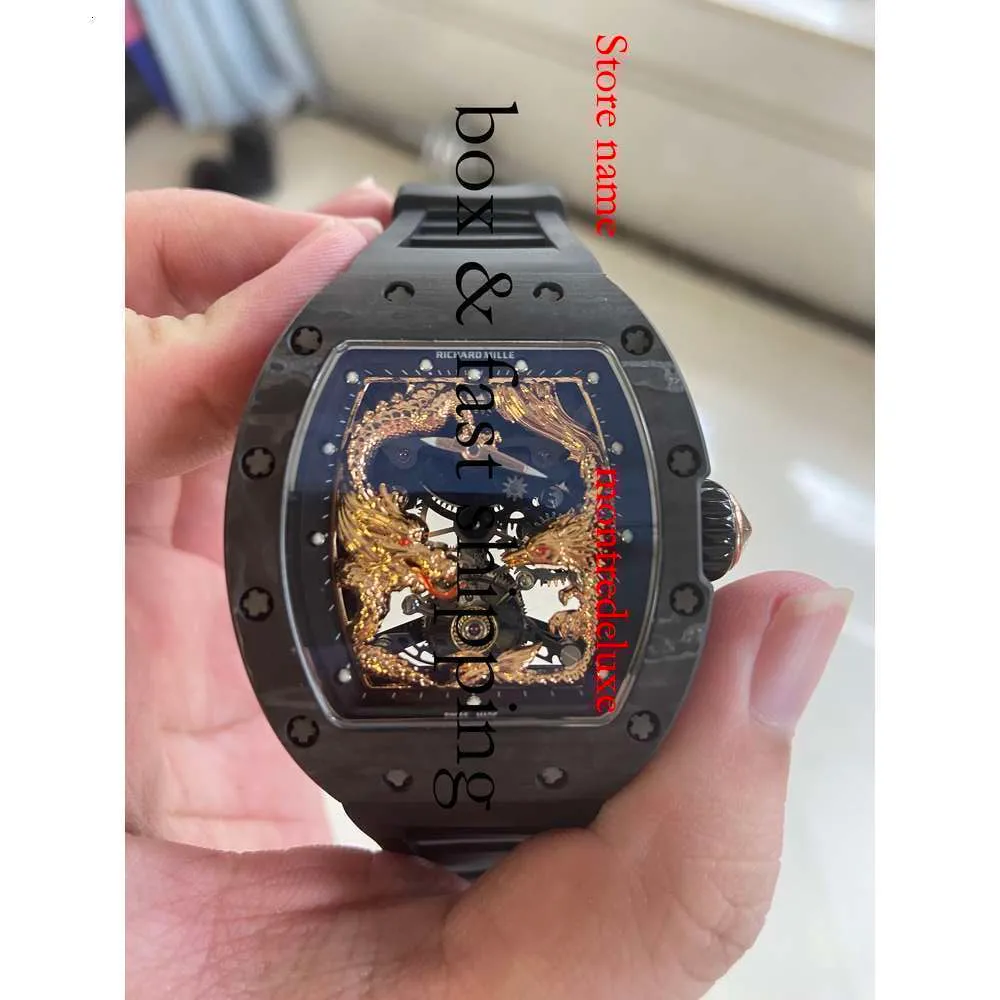 디자인 RM57 Tourbillon Male Dragon 및 Phoenix Superclone Carbon Fiber Watch 자동 새로운 RM57-01 시계 가벼운 손목 시위 826 Montres de Luxe