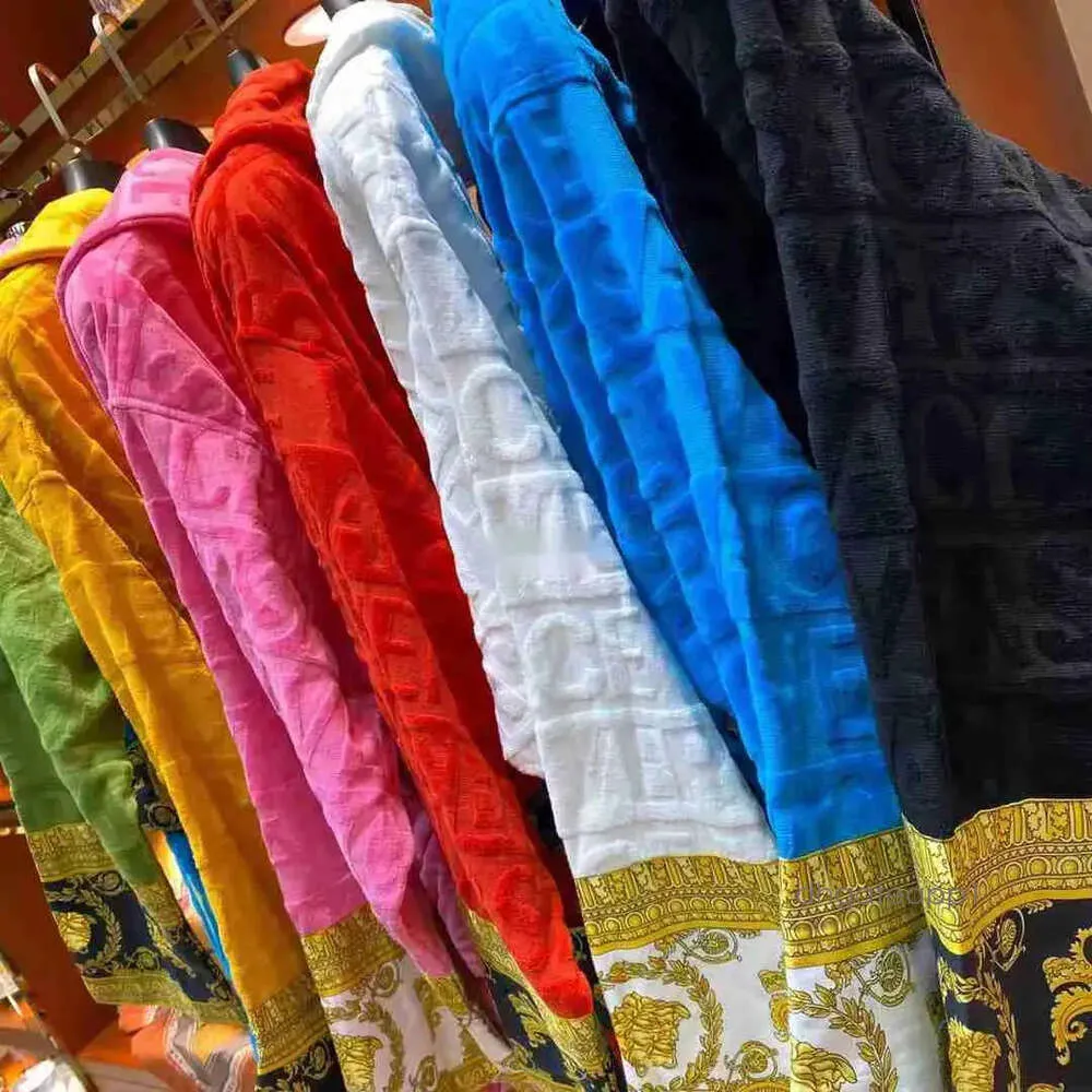Designers Veet Bathrobe Robe Barock Fashion Cotton Hoodies Pamas Mens Women Letter Jacquard Printing Barocco Print ärmar Sjalkrage