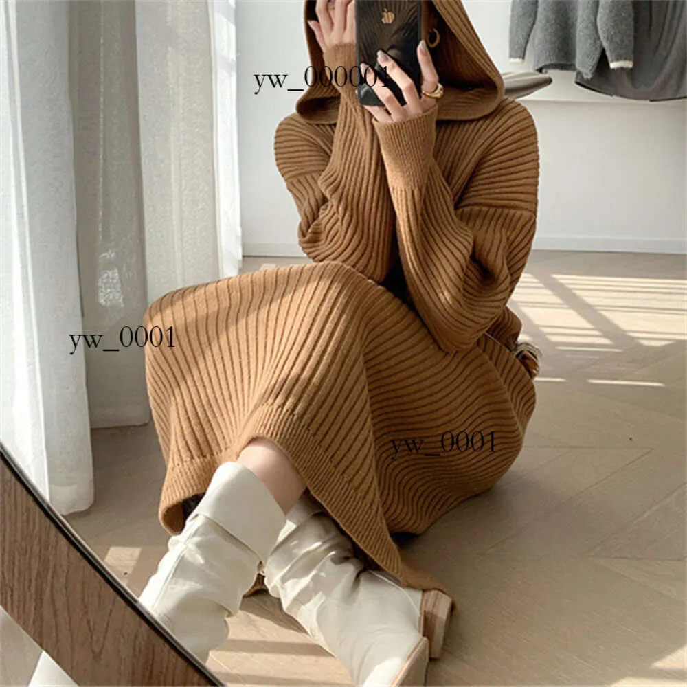 Whitedress French Lazy Style 2023 Autumn/Winter Women's Design Sense Sense Solid Kolor Zapęty Losowy mody dzianinowy Dno Sukienka dla kobiet 7946