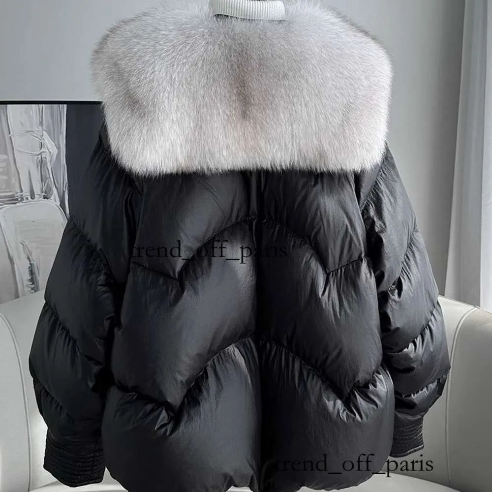 per giacca corta da donna di fascia alta nuova moda 2023 con colletto in vera volpe da 90 piumini 40 905 499