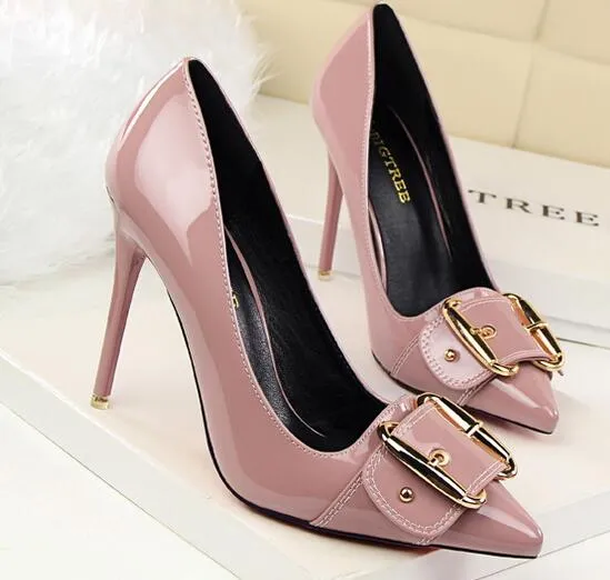 2017 sexy was thin with high heels shallow mouth pointed patent leather belt buckle red women single shoes