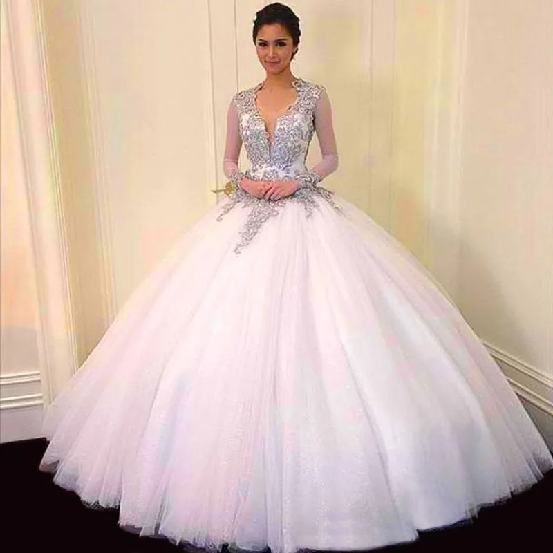 restidos de Quinceanera New Sweet v Neck Quinceanera 드레스 볼 가운 얇은 명주 15 년 후진 긴 소매 구슬 저녁 DRES4587644