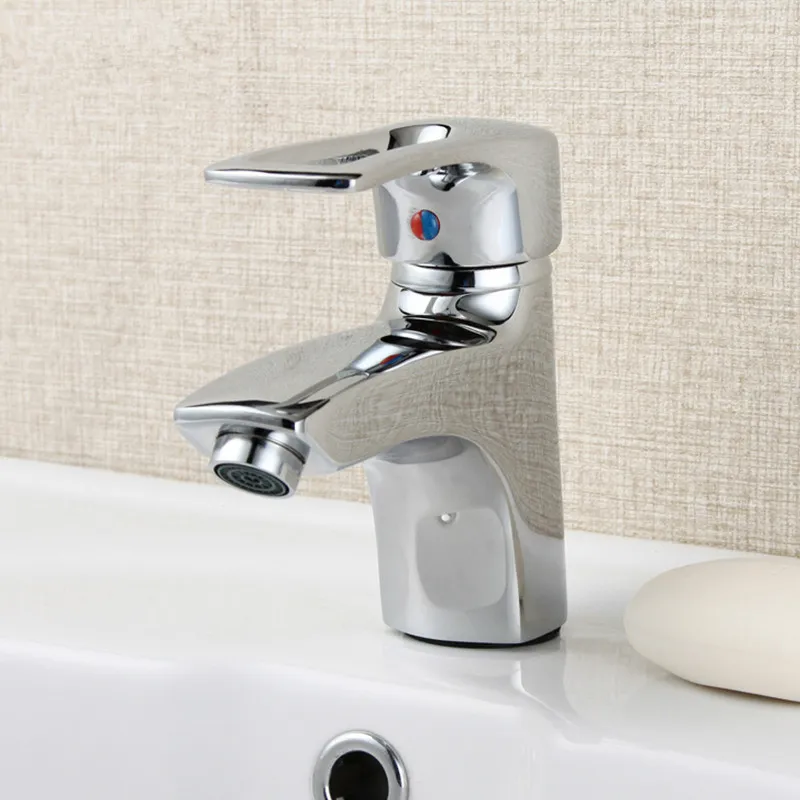 Moderne Chrom-weit verbreiteter Waschbeckenhahn-Single-Griff-Sink-Mischbatterie-Tap-Deck montiert den kurzen Strohhut-Design-Wasserfall