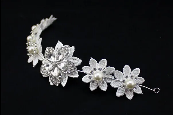 Billiga modekristall Pearl Flower Party Wedding Hair Accessories Brudband Tiara huvudbonad silverpärlor Brudkrona Headba9196766