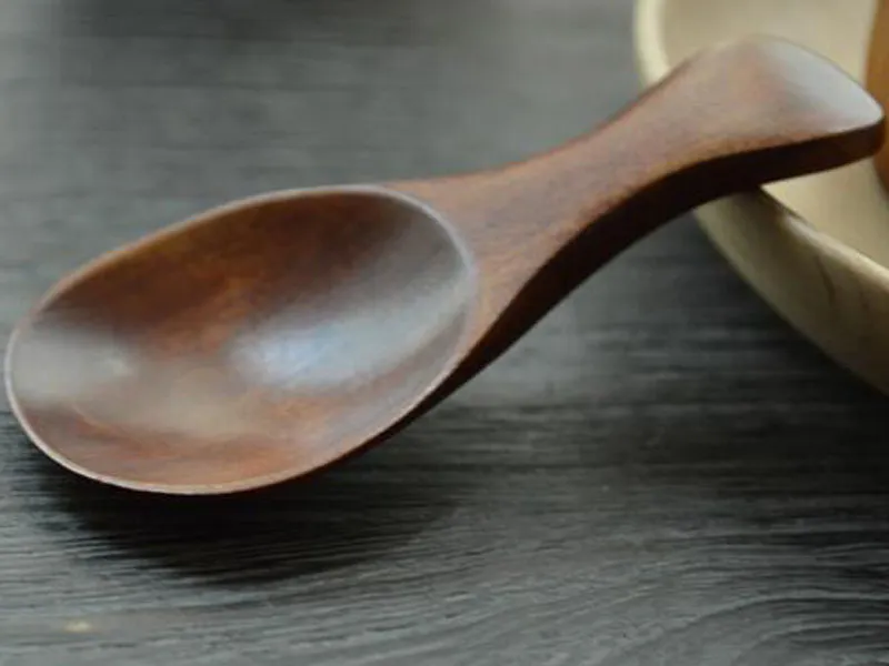 Mini-cucchiaio di legno, Schima Superba Cucchiaino piccolo Originalità Utensili da cucina Stoviglie in legno Burlywood 8 * 3,5 cm spedizione gratuita