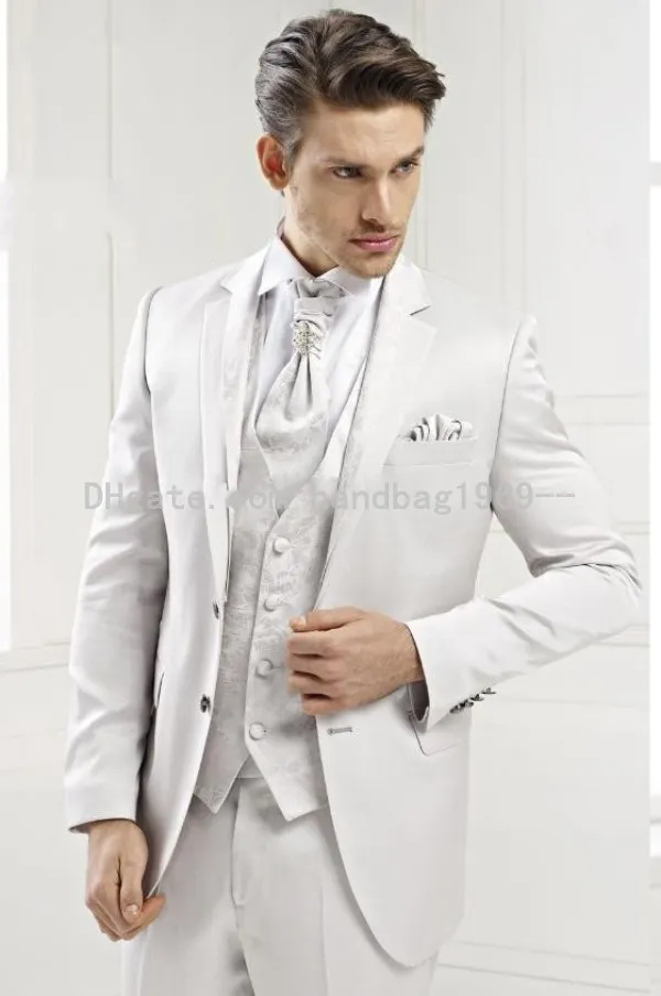 Custom Design Dwa przyciski White Groom Tuxedos Notch Lapel Best Man Groomsmen Mens Wedding Garnitury (Kurtka + Spodnie + Kamizelka + Kierunek) AA519