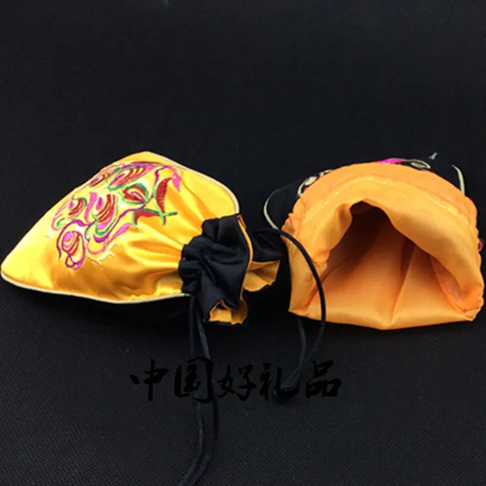 Handmade Patchwork Embroidery Small Pouch Jewelry Bags Satin Fabric Drawstring Gift Candy Packaging Bag Wholesale 10 *14 / 